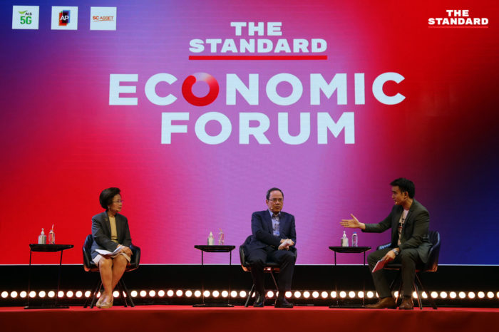 What should future education be like? And what skills should workers need to avoid unemployment?