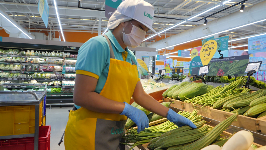 Food Sharing: A project to share leftover food that encourages company employees to rise up and change the world